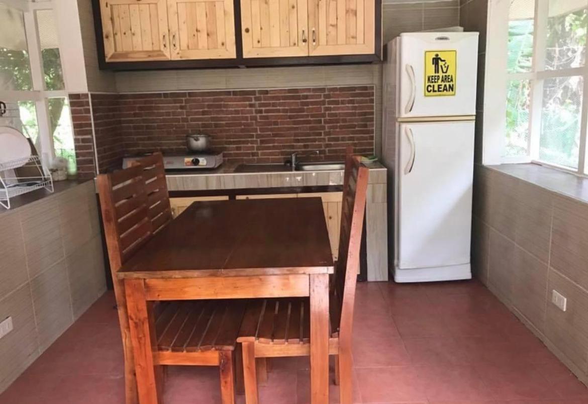 Relova'S Orchard Place Victoria  Экстерьер фото